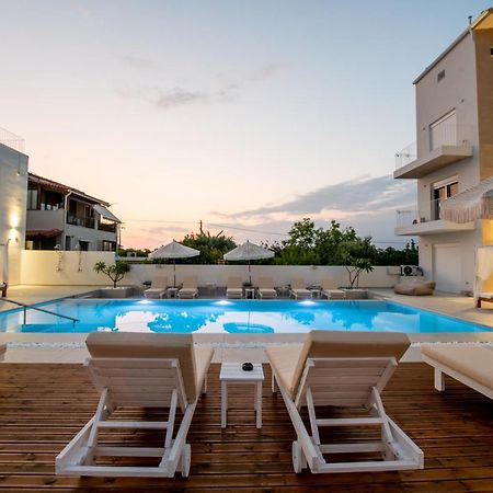 Ennea Suites-Storm Suite Flámbouras Extérieur photo